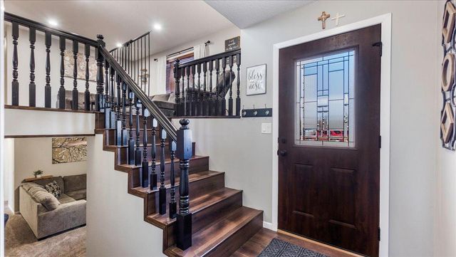 102 7th Street W, Carlos, photo 3