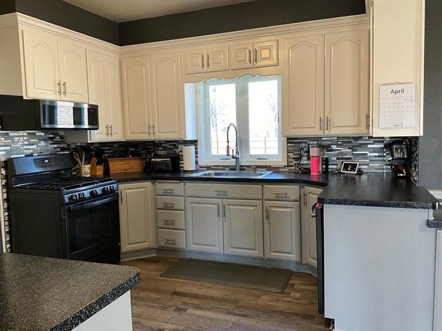 303 Kandiyohi Avenue, Prinsburg, photo 4