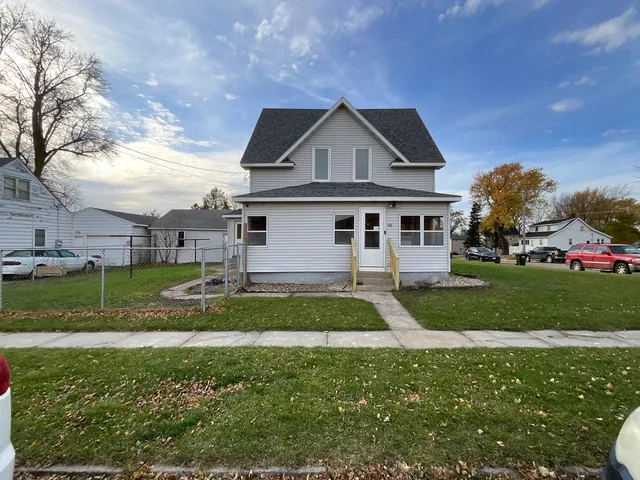 500 Central Avenue, Osakis