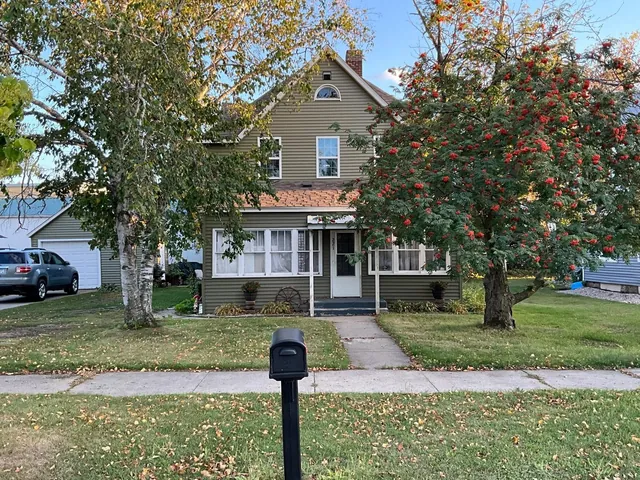 221 1st Avenue N, Long Prairie